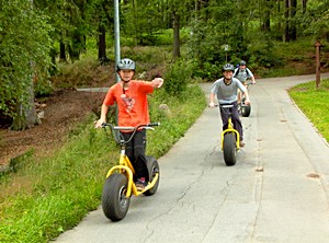 Die Abfahrt mit einem Monsterroller vom Wurmberg oder Bocksberg ist ein besonderes Erlebnis für jugendliche und erwachsene Aktiv-Urlauber im Harz