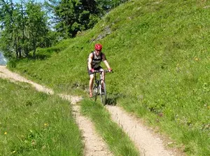 Die Landschaft rund um Sorge im Harz lädt zu diversen Freiluft-Aktivitäten wie Wandern und Mountainbiken ein