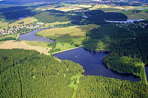 Heute sind noch rund 70 Teiche erhalten, die das Harzer Wasserregal bilden und zum UNESCO Welterbe zählen. Die Teiche wurden im Harz speziell für den Bergbau zur Entwässerung der Stollen angelegt