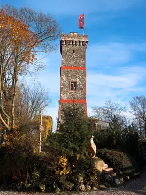 Der Bismarckturm bei Bad Lauterberg ist ein beliebtestes Ziel bei Harz-Wanderern und vom Ortszentrum aus bequem zu erreichen