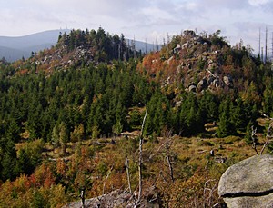 Blick von der Leistenklippe des Hohnekamms bei Drei Annen Hohne zum Brocken